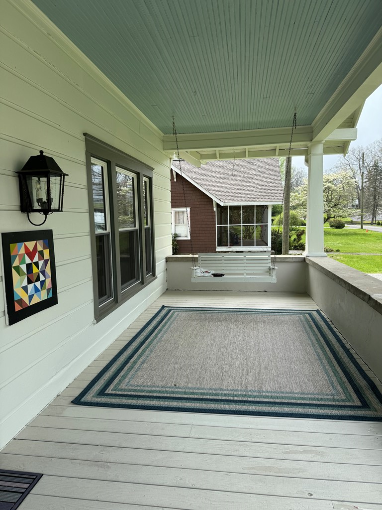 Front porch and swing 