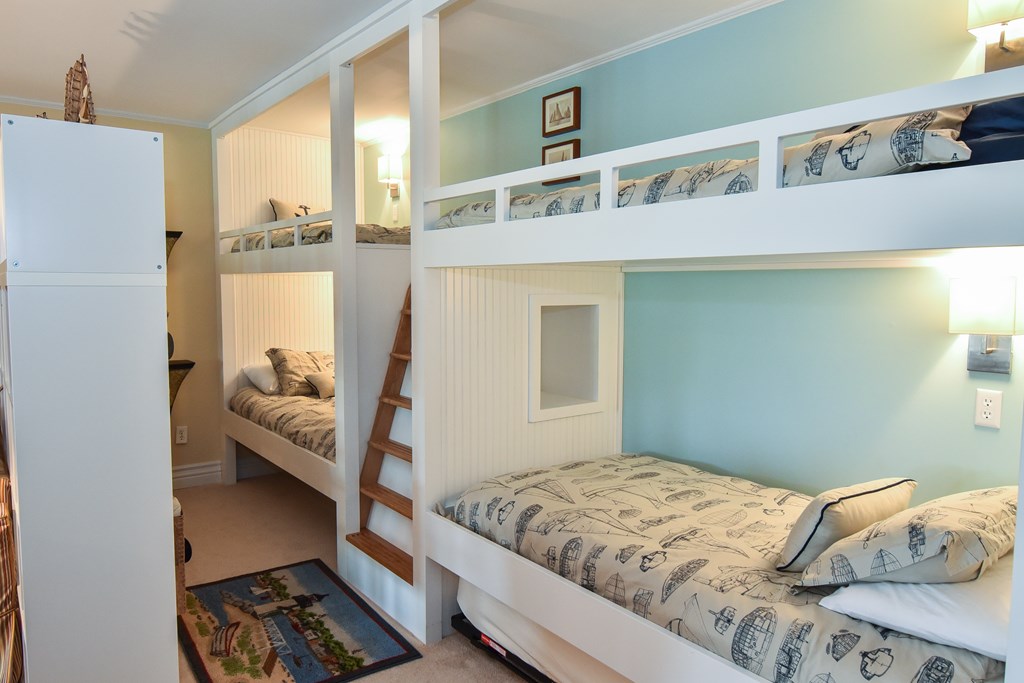 guest house bunk beds