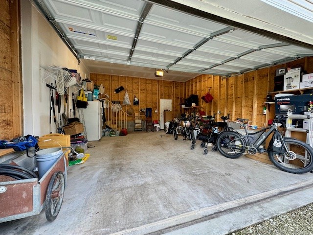 Spacious Garage