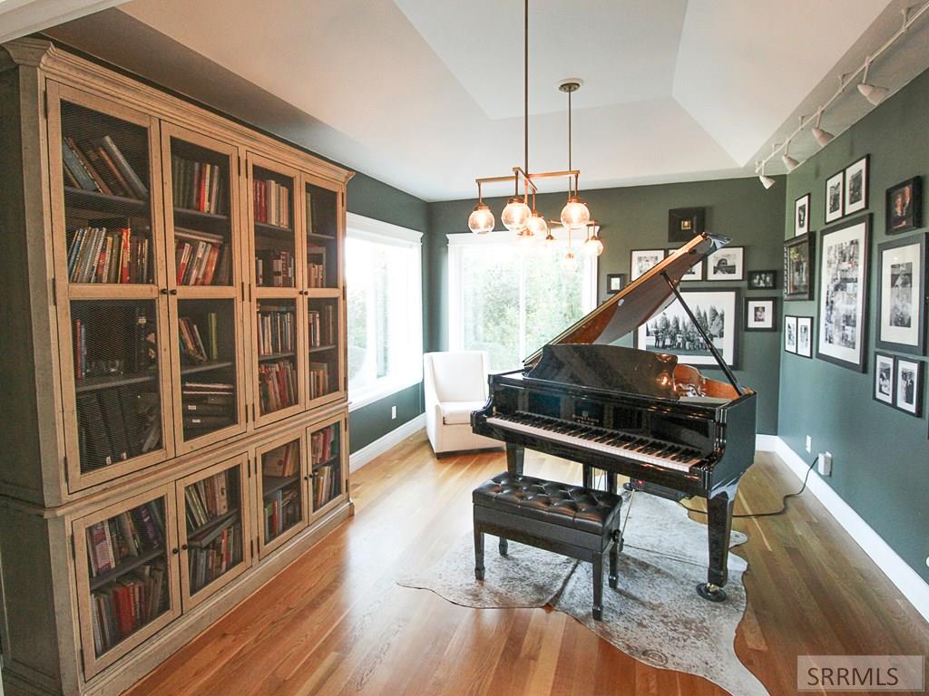 Library / Music Room 