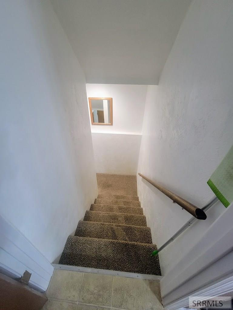 STAIRWELL TO BASEMENT