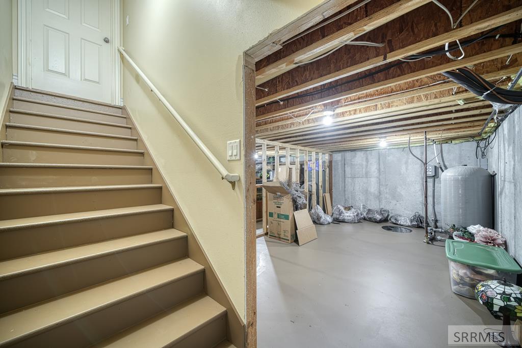 Stairs to the basement 