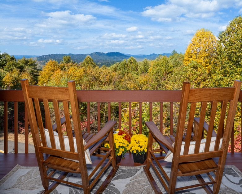Master Private Deck to Soak in the View